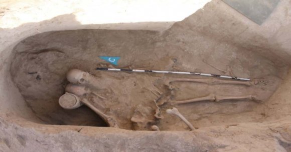 Figure 18: (Rakhat. Stratigraphic snip excavation)