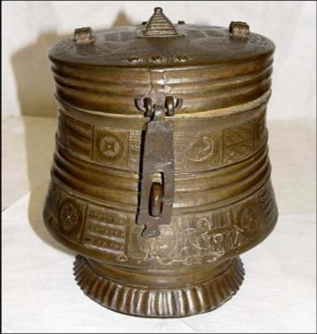 the Akan Gold Weight and its Possible Reuse