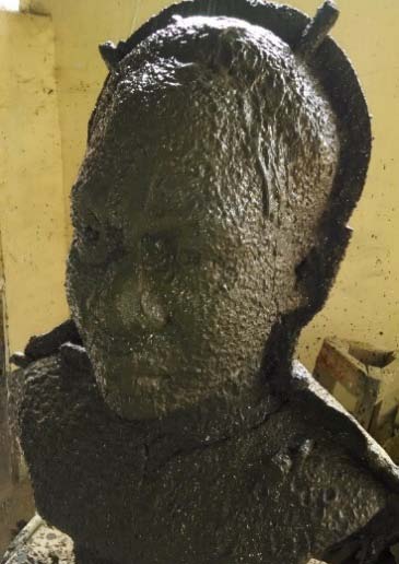 Fig. 31: Cutting rods Fig. 32: Pedestal base Fig. 33: Inner part of pedestal